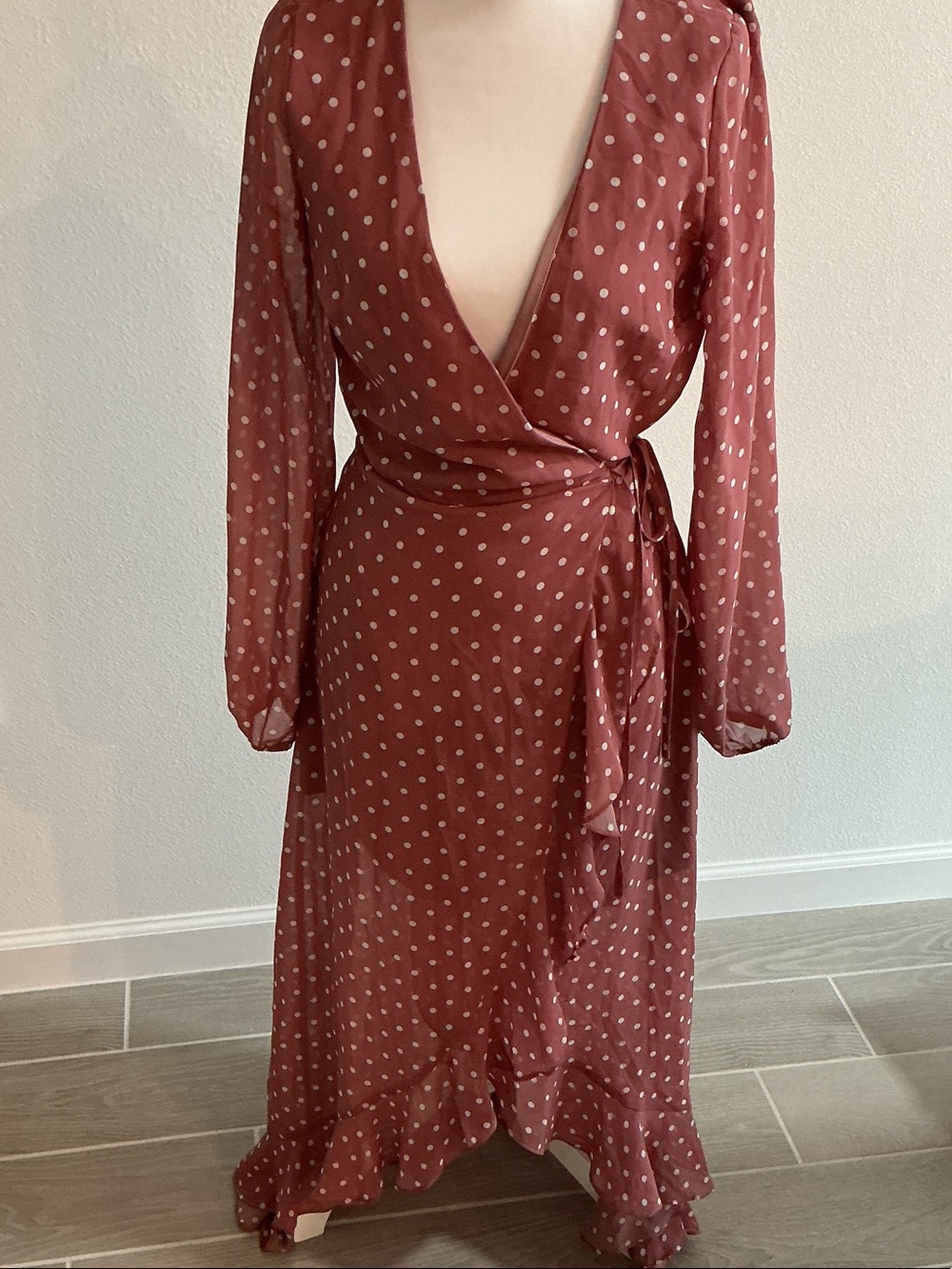 Listicle Mauve Polka Dot Wrap Maxi Long Sleeve Dress Women’s Sz Small